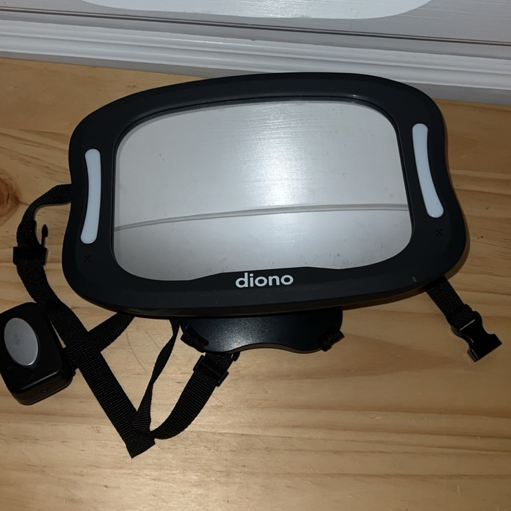 Diono baby car light up mirror, good condition
